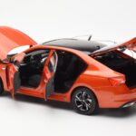 Skoda Octavia Pro Oranje FAW 1:18 ZMR000006ORA - image 5 of 8