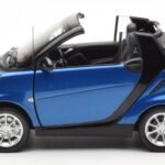 Smart Fortwo 451 Cabrio Blauw & Zwart Minichamps 1:18 - image 4 of 8