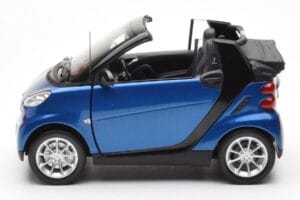Smart Fortwo 451 Cabrio Blauw & Zwart Minichamps 1:18 150036330 Metaal — afbeelding 4 van 8