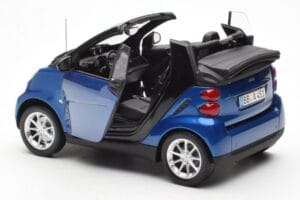Smart Fortwo 451 Cabrio Blauw & Zwart Minichamps 1:18 150036330 Metaal — afbeelding 5 van 8