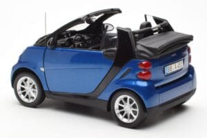 Smart Fortwo 451 Cabrio Blauw & Zwart Minichamps 1:18 150036330 Metaal — afbeelding 7 van 8