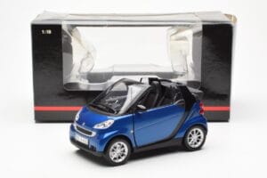 Smart Fortwo 451 Cabrio Blauw & Zwart Minichamps 1:18 150036330 Metaal — afbeelding 8 van 8