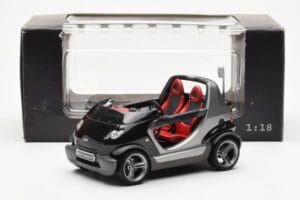 Smart Fortwo Crossblade Cabriolet Zilver Zwart Kyosho 1:18 13440 Metaal — afbeelding 6 van 6
