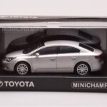 Toyota Avensis T270 Zilver Minichamps 1:43 - image 4 of 4