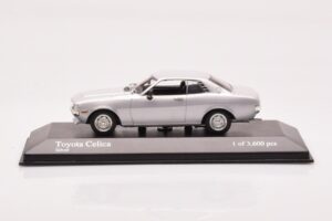 Toyota Celica A20 Zilver Minichamps 1:43