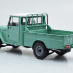 Toyota Land Cruiser 40 4x4 Pickup Groen Kyosho 1:18 - image 7 of 8