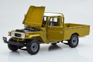 Toyota Land Cruiser 40 4x4 Pickup Olijfgroen Kyosho 1:18 08958K Metaal — afbeelding 2 van 8