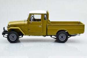 Toyota Land Cruiser 40 4x4 Pickup Olijfgroen Kyosho 1:18 08958K Metaal — afbeelding 5 van 8