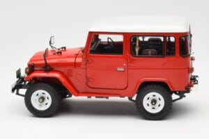Toyota Land Cruiser FJ40 Van Rood Kyosho 1:18 08971R Metaal — afbeelding 4 van 8