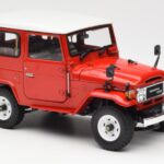 Toyota Land Cruiser FJ40 Van Rood Kyosho 1:18 08971R - image 6 of 8