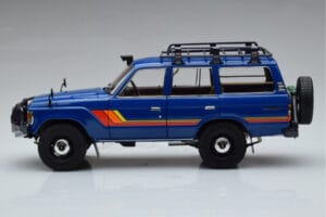Toyota Land Cruiser 60 Blauw Met Optionele Onderdelen Kyosho 1:18 08956XBL Metaal — afbeelding 4 van 11