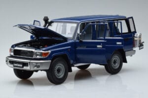 Toyota Land Cruiser J76 Blauw Almost Real 1:18 870101 Metaal — afbeelding 2 van 7