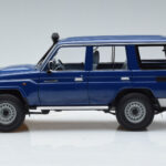Toyota Land Cruiser J76 Blauw Almost Real 1:18 - image 4 of 7