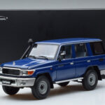 Toyota Land Cruiser J76 Blauw Almost Real 1:18 - image 7 of 7