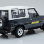 Toyota Land Cruiser LJ73 Grijs Otto 1:18 - image 2 of 6