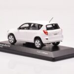 Toyota RAV4 XA30 Wit Minichamps 1:43 - image 3 of 4