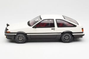 Toyota Sprinter Trueno AE86 Wit Otto 1:18 OT444B Hars — afbeelding 3 van 6