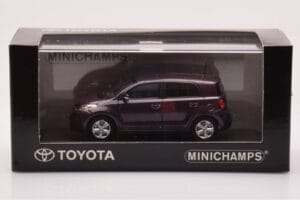 Toyota Urban Cruiser Paars Metallic Minichamps 1:43 403166963 Metaal — afbeelding 4 van 4