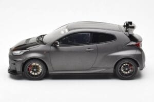 Toyota GR Yaris Circuit Package Zwart Otto 1:18 OT1046 Metaal — afbeelding 3 van 6