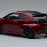 Toyota GR Yaris Rood Otto 1:18 - image 5 of 6
