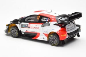 Toyota GR Yaris Rally1 #17 S. Ogier / V. Landais Safari Rally Kenya 2023 IXO 1:18 18RMC173A Metaal — afbeelding 5 van 6