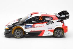 Toyota GR Yaris Rally1 #33 E. Evans / S. Martin Rally Finland 2023 IXO 1:18 18RMC174A Metaal — afbeelding 3 van 6