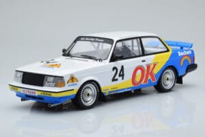 Volvo 240 Turbo Beckers #24 P.G. Andersson Nurburgring 1985 IXO 1:18 18RMC105A