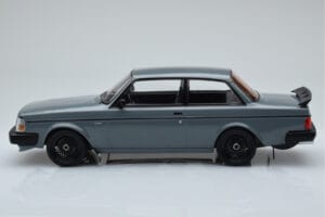 Volvo 240 Turbo Grijs IXO 1:18 18CMC089 Metaal — afbeelding 3 van 6