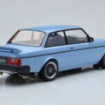 Volvo 240 Turbo Lichtblauw IXO 1:18 - image 2 of 6