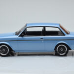 Volvo 240 Turbo Lichtblauw IXO 1:18 - image 3 of 6