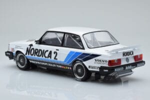 Volvo 240 Turbo Nordica #2 U. Granberg / T. Lindstrom ETCC Brno 1986 IXO 1:18 18RMC088 Metaal — afbeelding 5 van 6