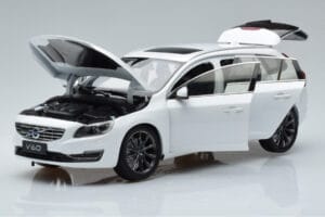 Volvo V60 D3 Crystal Wit FAW 1:18 9430840 Metaal — afbeelding 2 van 7
