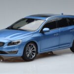 Volvo V60 D3 Power Blauw FAW 1:18 9430839 Metaal