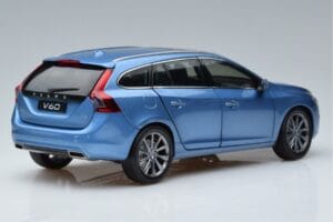 Volvo V60 D3 Power Blauw FAW 1:18 9430839 Metaal — afbeelding 3 van 7