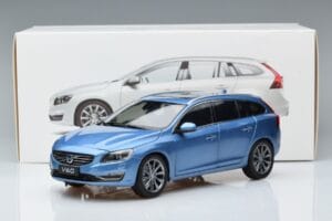 Volvo V60 D3 Power Blauw FAW 1:18 9430839 Metaal — afbeelding 7 van 7