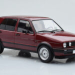 Volkswagen Golf GTI Mk2 Rood MCG 1:18 - image 4 of 6