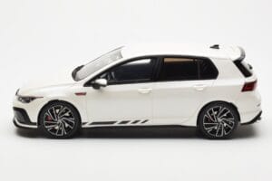 Volkswagen Golf GTI Mk8 Clubsport Wit Otto 1:18 OT986 Hars — afbeelding 3 van 6