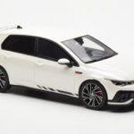 Volkswagen Golf GTI Mk8 Clubsport Wit Otto 1:18 OT986 - image 4 of 6