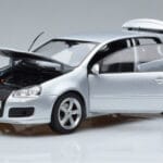 Volkswagen Golf GTI Mk5 Pirelli Edition Zilver Norev 1:18 188425 Metaal - image 2 of 7