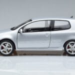Volkswagen Golf GTI Mk5 Pirelli Edition Zilver Norev 1:18 188425 Metaal - image 4 of 7