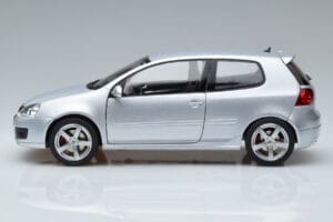 Volkswagen Golf GTI Mk5 Pirelli Edition Zilver Norev 1:18 188425 Metaal — afbeelding 4 van 7