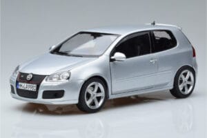 Volkswagen Golf GTI Mk5 Pirelli Edition Zilver Norev 1:18 188425 Metaal