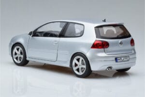 Volkswagen Golf GTI Mk5 Pirelli Edition Zilver Norev 1:18 188425 Metaal — afbeelding 6 van 7