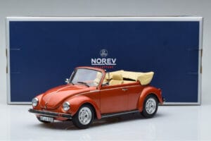 Volkswagen Beetle 1303 Cabriolet Oranje Norev 1:18 188526 Metaal — afbeelding 6 van 6