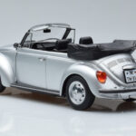 Volkswagen Kever 1303 Cabriolet Zilver Norev 1:18 - image 5 of 6