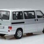 Volkswagen T4b Transporter Caravelle Minibus Schuco 1:18 450041500 Metaal - image 3 of 8