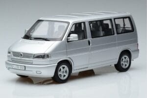Volkswagen T4b Transporter Caravelle Minibus Schuco 1:18 450041500 Metaal