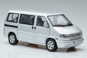 Volkswagen T4b Transporter Caravelle Minibus Schuco 1:18 450041500 Metaal — afbeelding 6 van 8