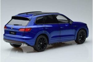 Volkswagen Touareg CR Blauw FAW 1:18 LTC761021BLU Metaal — afbeelding 3 van 7