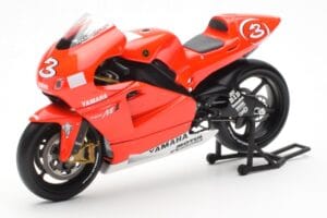 Yamaha YZR-M1 Marlboro Yamaha Team #3 M. Biaggi MotoGP 2002 Minichamps 1:12 122026303 Metaal — afbeelding 2 van 4